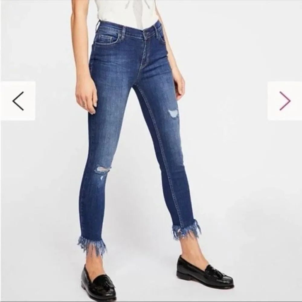 Free People Great Heights Frayed Skinny Jean ankle size 27